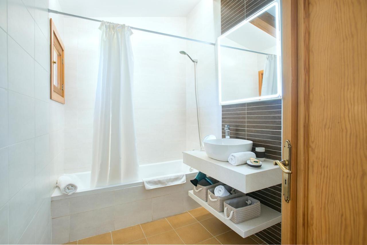 Owl Booking Villa Rafale - 5 Min Drive To The Beach ปอร์ต เด โปเญนซา ภายนอก รูปภาพ